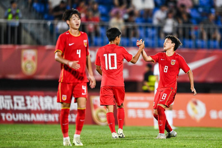 [图]和平杯：周雨诺制胜球邝兆镭建功 U16国少2-1致胜球  今晚足球比赛赛事