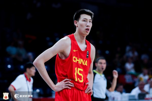 媒体人：本期待斯楠成U19五号位核心&斯枫最佳第6人 但表现未达预期