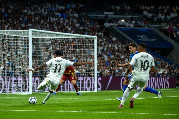 和维尼修斯角逐  ！阿斯：除非有特殊情况，罗德里戈今年都会踢左路