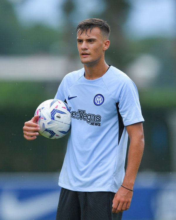 意媒：国米在2026年可2300万欧回购斯坦科维奇，2027年为2500万欧