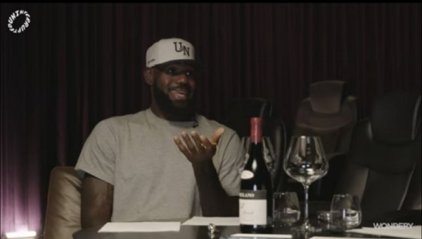 詹姆斯：今夏我想节省身体尽量远离运动活动    场   高尔夫球  是最复杂的运动活动