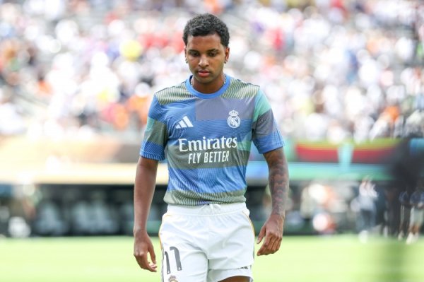 西媒：罗德里戈想通过努力打动阿隆索，但维尼修斯的位置无可撼动