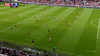 红点变黄点？专家：姆伯莫被拉倒应判驱逐  +十二码球！无法理解判决