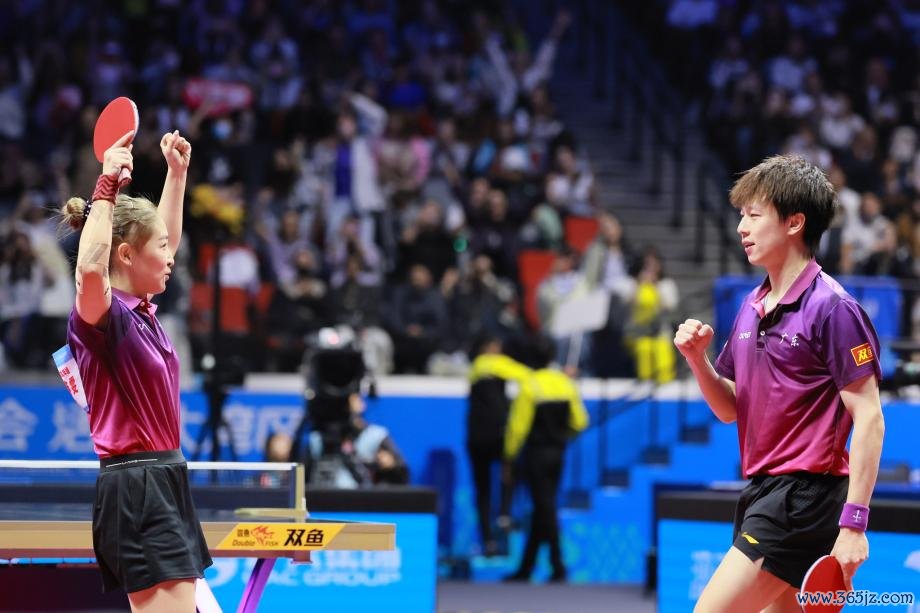 [图]林高远/刘诗雯4-3反转   晋级下一轮  十五运会混合赛总决赛  乒乓球最新消息今天
