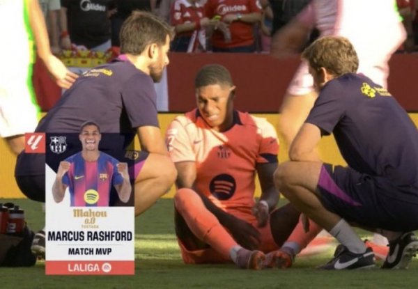 拉什福德赛事  结束后痛苦坐地与队医沟通  ，疑似出现负伤  情况