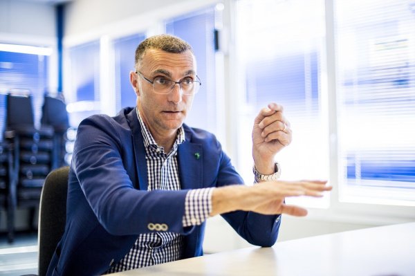 0-3输挪威是因国米刚输欧冠？贝尔戈米：布冯可以说得更优雅一些