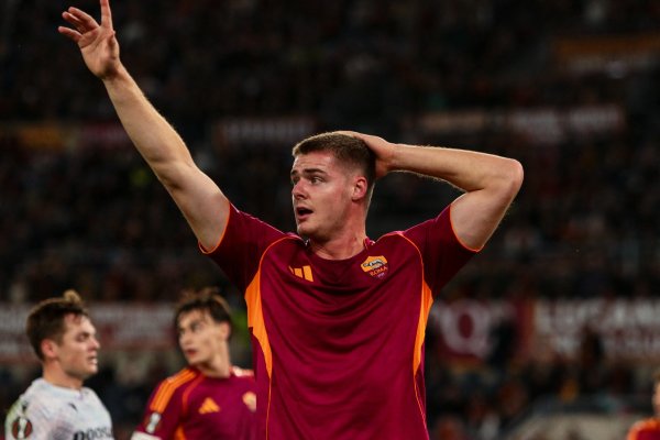 记者：埃文·弗格森将留在罗马康复，不会响应爱尔兰征召